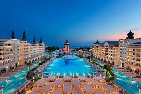 Přečtěte si hodnocení hotelů a vyberte si ten, který vám bude nejlépe vyhovovat. Hotel Mardan Palace Ubytovanie Kundu Antalya Turecko Cestovna Kancelaria Solvex