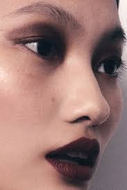 All that glitters: 5 glimmering beauty looks to recreate this holiday  season