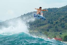 One night after winning the olympic games' inaugural silver medal in surfing, kanoa igarashi couldn't wait. 18 Year Old Kanoa Igarashi Is Changing The Face Of Pro Surfing