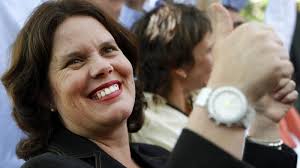 Maya Fernández, la neta d'Allende que dirigirà les forces armades de Xile