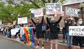 Hundreds Protest Peacefully In Amesbury Local News Newburyportnews Com