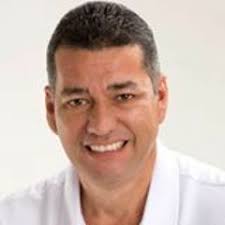 Stream Omar E. Cordero