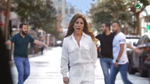 حققت النجمة اللبنانية نجوى كرم رقمًا قياسيًا جديدًا من حيث نسبة المشاهدة لأغنيتها ملعون أبو العشق، إذ تخطى فيديو الأغنية حاجز 170 مليون مشاهدة على القناة الرسمية لشركة روتانا في موقع يوتيوب. Rotana Music Ù†Ø¬ÙˆÙ‰ ÙƒØ±Ù… Ù…Ù„Ø¹ÙˆÙ† Ø§Ø¨Ùˆ Ø§Ù„Ø¹Ø´Ù‚ Facebook