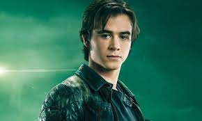 Pin On Alita Anjo De Combate