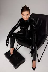 NYC Dominatrix Biography — Mistress Dasha Bond