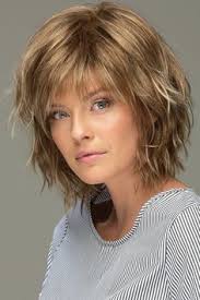 La coupe pixie est parfaite pour les cheveux lisses et raides. 240 Idees De Coupes De Cheveux En 2021 Cheveux Coupe De Cheveux Cheveux Courts