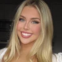 Sydney Karp's Instagram, Twitter & Facebook