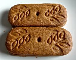 Le Speculoos Ou Speculoos Est Un Biscuit Traditionnel A Base De Farine Beurre Cassonade Brune Eau Sel Bicarbonate De S Recette Speculoos Speculoos Recette