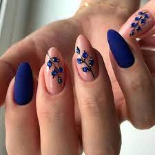 El color ideal para tu próxima manicura es el tono navy blue. 34 Ideas De Unas Azul Marino Unas Azules Manicura De Unas Unas Azul Marino