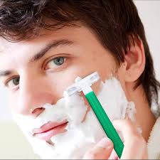 Amazon.com: (100 Pack) Kheoxusa Twin Blade Disposable Razors,2 Blade  Disposable Razor,Two Blade Disposable Razors,Double Blade Disposable Razors  Individually Wrapped for Men,Women,Airbnb,Tattoo,Travel-White Green :  Beauty & Personal Care