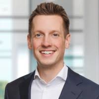 1100+ profilů „Maday“