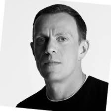 A very special thank you to actors Harris Dickinson and James Macavoy for  attending the MET Gala in bespoke dunhill tailoring alongside Creative  Director Simon Holloway. Great to see the House appear… |