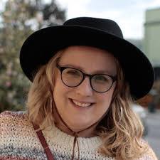 Sarah Ackley's Instagram, Twitter & Facebook