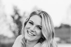 Emily Dumont's Instagram, Twitter & Facebook