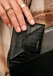 Epingle Par Ash Sur Capsule Porte Carte Cuir Porte Carte Porte Monnaie