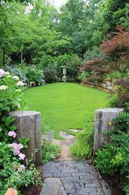 45 Amazing Diy Garden Design For Small Gardens Diy Diygarden Gardendesign Small Gardens Low Maintenance Garden Design Garden Design
