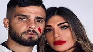 Lorenzo sonego ha un cuore granata. Lorenzo Sonego Fidanzata Alice Italians Do It Better Al Via Max Giusti Confessa Lorenzo Sonego Regardez La Video Tennis Premium Getbigexercises