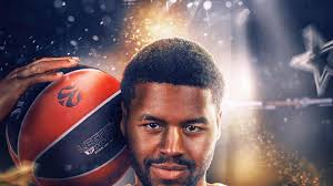 El Estrella Roja da un golpe sobre la mesa y oficializa un fichaje de  primer nivel