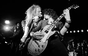 He is best known as the lead guitarist of the american hard rock band guns n'. Guns N Roses Reunite See Early Photos Of A Band In Action Time