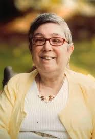 Sandy Kelsey's Instagram, Twitter & Facebook