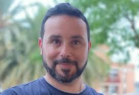 Lynsey Moore Music & Downloads