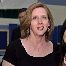 Robin Wright Gunn (@RobinWrightGunn)