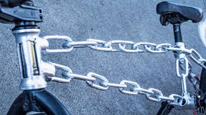 Though originally denoting a bicycle intended for bmx racing, the term bmx bike is now used to encompass race bikes, as well as those used for the dirt, vert, park, street. The Chain Bmx Bike Youtube