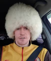 На первом моём этапе кубка мира в Кирове мне было 15 и я лазал в финале с  "командой мечты" образца 2001: Даниэлем ДуЛаком, Стефаном Хуссоном, Энтони  ЛаМишем. Стал пятым, потому что были