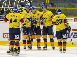 Celková tabulka, zápasy doma/venku, tabulka formy (posledních 5 zápasů). 3ssxfhma666v7m