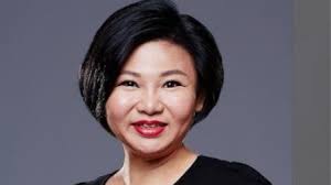 Deborah Tan's Instagram, Twitter & Facebook