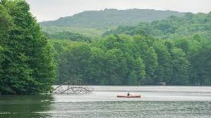 Whether you come for amazing photography step off the shore and explore the crystal clear lake and pristine environment at your own pace with kayak and canoe rentals that match your style. Stand Up Paddleboarding At Moraine State Park With Surfsup Adventures