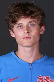 Carson Turner's Instagram, Twitter & Facebook