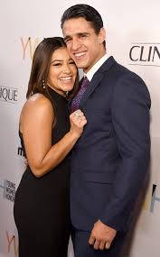 She has a height of 5 feet 3 inch and her weight 58 kg. House Of Telefilm On Twitter Gina Rodriguez Jane The Virgin E Convolata A Nozze Https T Co Gcqzrkefok Ginarodriguez Joelocicero Janethevirgin Https T Co 3d2cqg0ygk