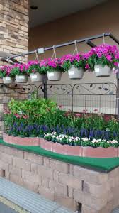 Store Front Garden Bed Display Front Garden Garden Beds Garden Center Displays