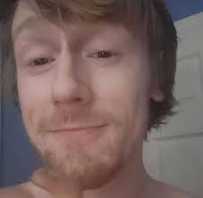 Haven't got a clue how to play, just been collecting the cards as I like  the art 🤣😂