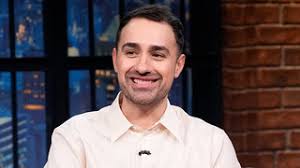 Rashida Jones, Amy Poehler and Rachel Dratch's "Boots and a Slick Back Bun"  TikTok