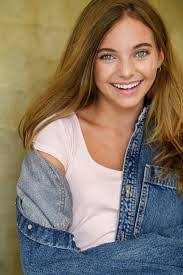 Camilla Reed's Instagram, Twitter & Facebook