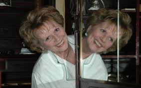 Caroline randell brought beautiful bra's into my life 7 years ago and i have literally had a new lease caroline randell lingerie boutique. Gauweiler Tochter Heiratet Piech Erben Michael Graeter