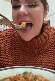 Merry Christmas Eve 🎄✨❄️ #fyp #sahmsoftiktok #momsoftiktok #viral  #toddlersoftiktok #sahmlife #toddlermom #mom #moms #christmaseve #trending