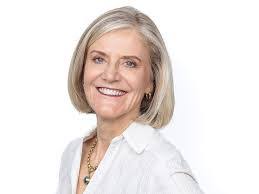 Ruth Link's Instagram, Twitter & Facebook