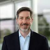 Alumni Startup Seeks to Decentralize Digital Services through Blockchain