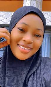 Heureux de vous présenter ces 2 distinctions attribuées à ma modeste  personne à l'occasion de LA JOURNÉE MONDIALE DES ARTISTES SONINKÉS  organisée par "FC AS" à Paris. "Meilleur Artiste Soninké " "