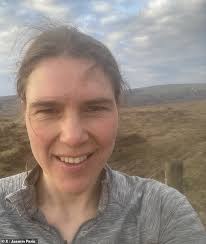 Runner Jasmin Paris who has become first woman in history to finish  100-mile Barkely Marathons has a PhD, two children and is a qualified vet  (and she ran 8km the day she
