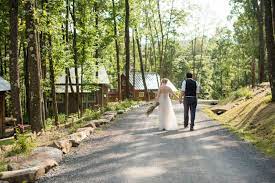 Deep Creek Lake Wedding Venue Blue Moon Rising Cabins Lake Wedding Venues Lake Wedding Pittsburgh Wedding Venues