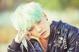Bts debut pada tanggal 13 juni 2013, di bawah naungan big hit entertainment, dengan single utama 'no more dream' di album '2 cool 4 skool'. Biodata Member Bts