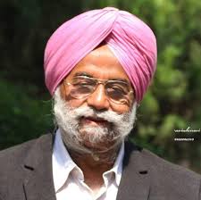 My daughter Jasleen Kaur with the blessings of Guru Sahib singing this  beautiful Gurbani Shabad below: Raag