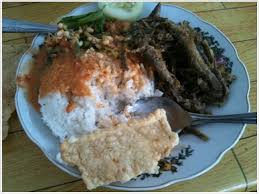 Penampilan dendeng batokok lebih kering dibandingkan dengan rendang. 10 Top Kuliner Magetan Firmankasan Com