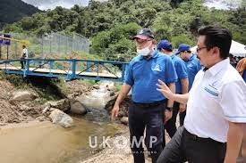 Ucapan tahniah dan selamat menjalankan tugas kepada encik saiful zaini mohd bokhari atas pelantikan sebagai ketua pegawai eksekutif, pengurusan air pahang berhad (paip) yang baharu. Paip Sedang Siapkan Muka Sauk Baharu Sungai Ichat Pahang Media