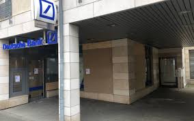 Major banks include our top 20 national competitors by msa, our top five competitors in store share by msa and any bank with greater or equal store share than td bank in the msa. Nach Geldautomatensprengungen Deutsche Bank Schliesst Sb Filiale Radio Rsg