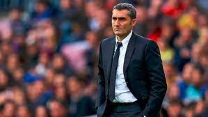 Barcelona have sacked ernesto valverde and replaced him with former real betis head coach quique setien, who has agreed a contract until june 2022. 7 Fakta Ernesto Valverde Selama Latih Barcelona